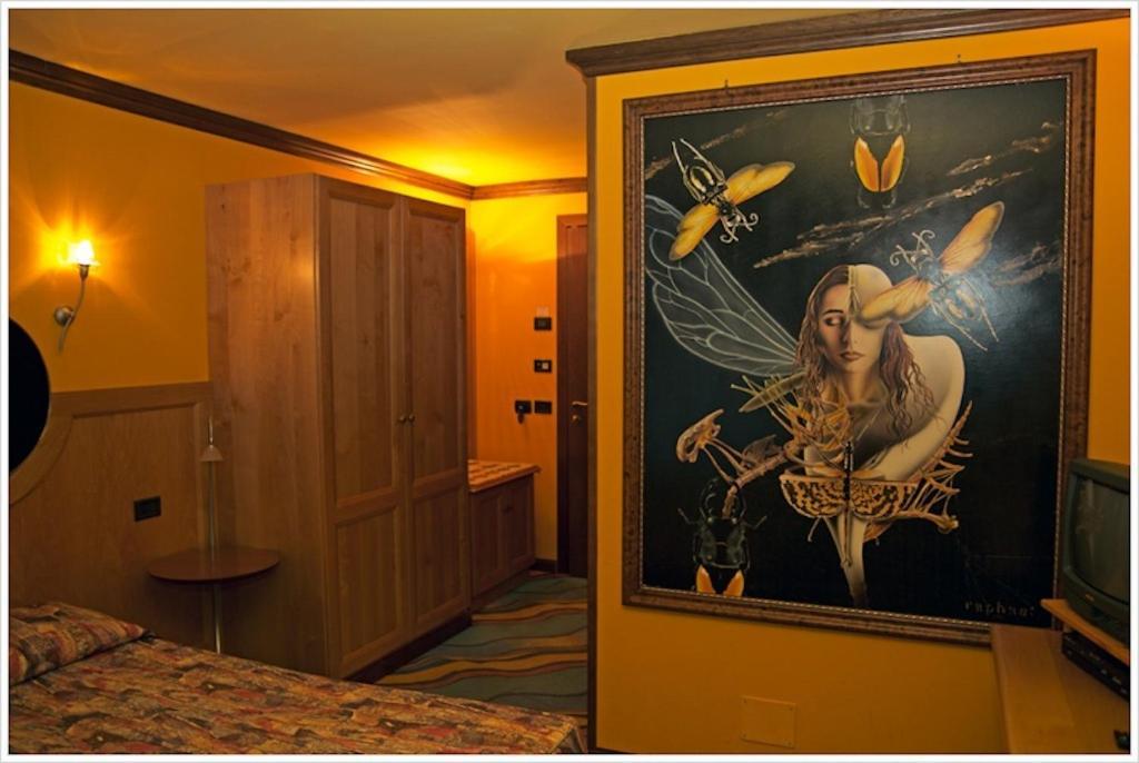 Hotel California ชัมโปลุก ภายนอก รูปภาพ